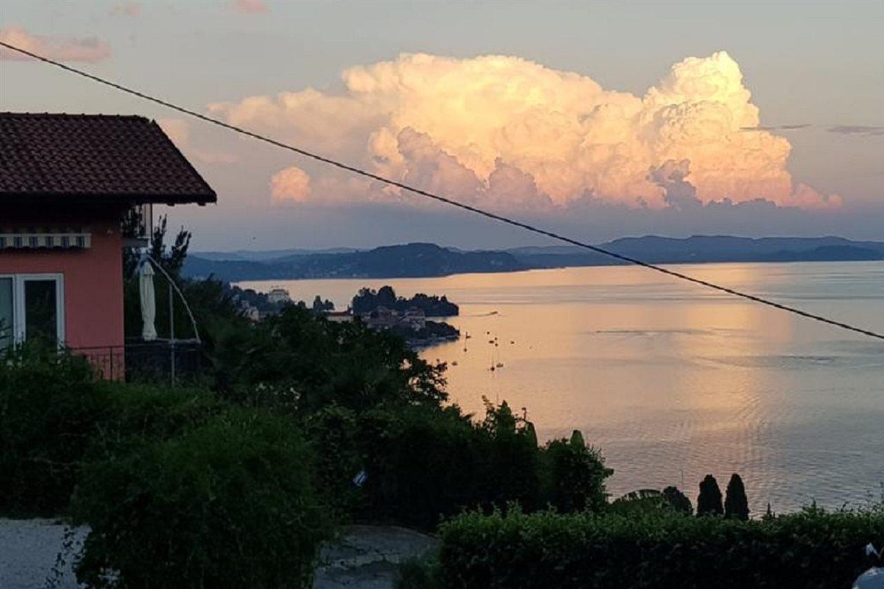 B&B Renalu แวร์บาเนีย ภายนอก รูปภาพ